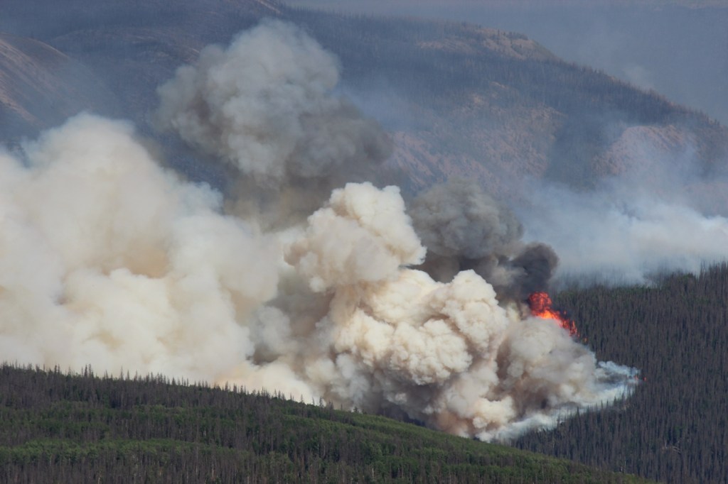 papoose fire between little and big squaw