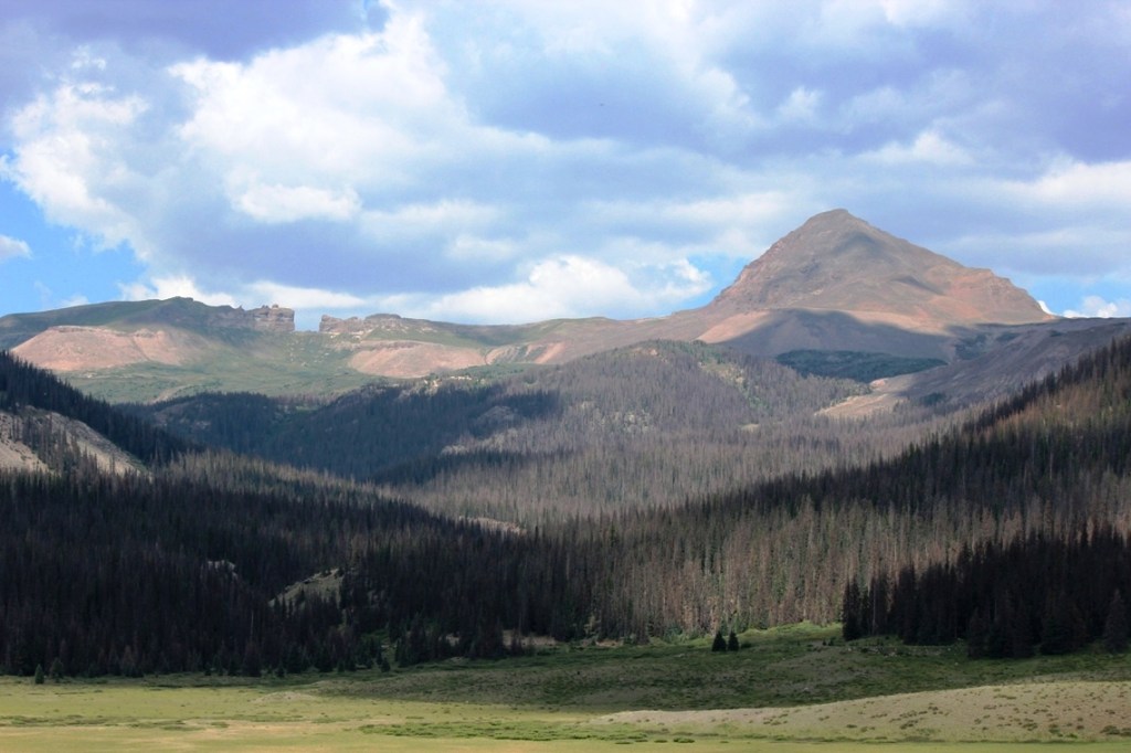 rio grande pyramid and window